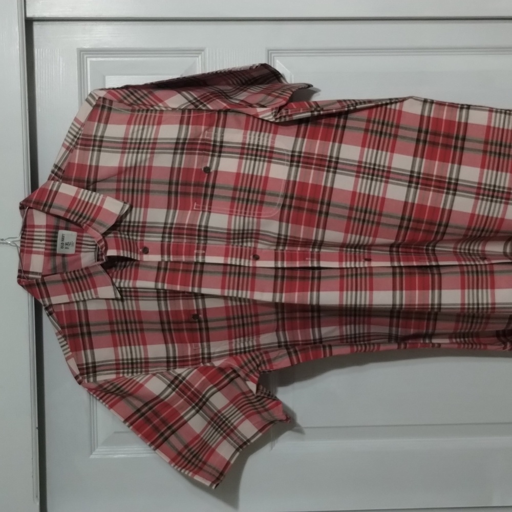 Old Navy Big and tall XL red plaid button down short sleeve shirt